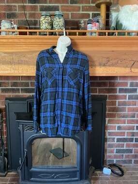 Express Women's Blue and Black Plaid Flannel Button Down Boyfriend Shirt